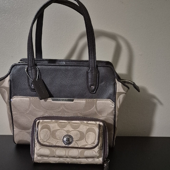 Coach Handbags - Coach Black and Cream Satchel Set